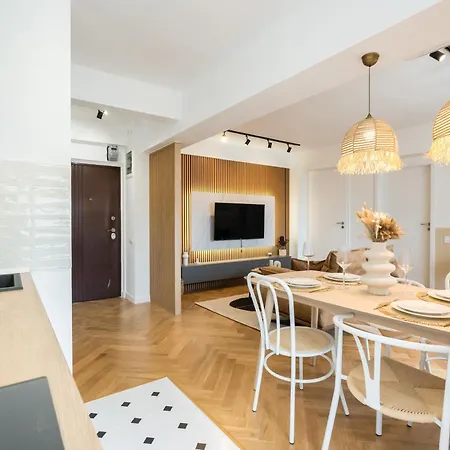 Orangerie Calea Victoriei * Бухарест