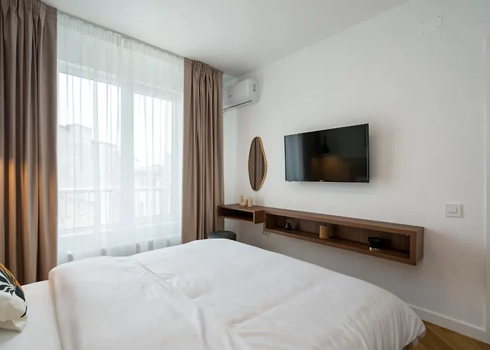 Orangerie Calea Victoriei Бухарест