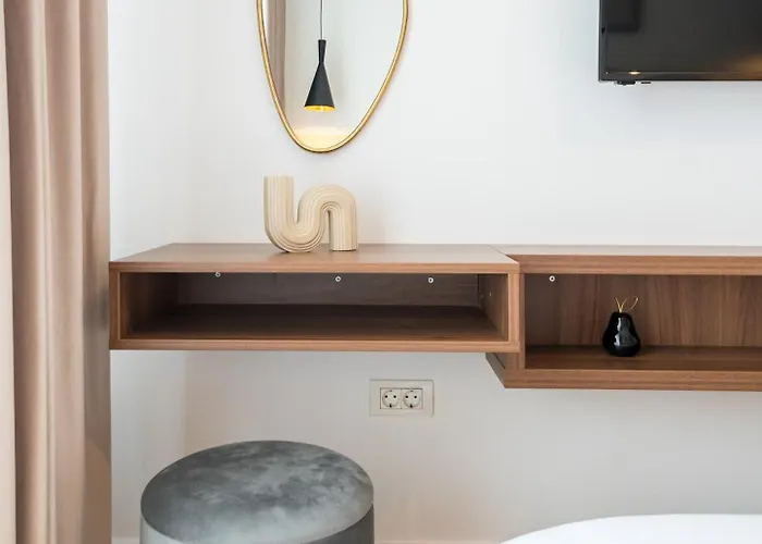 Orangerie Calea Victoriei Бухарест