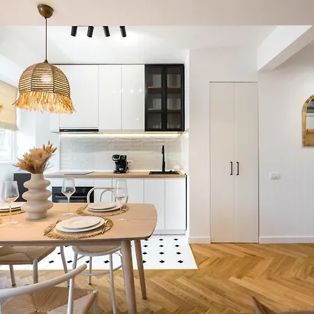 Orangerie Calea Victoriei * Βουκουρέστι